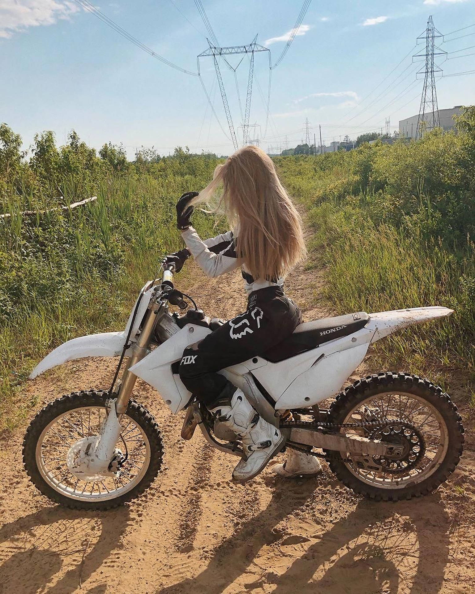 Download Dirt Bike Wallpaper for FREE