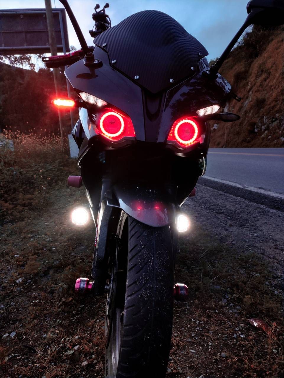 Download Pulsar rs 200 Wallpaper HD