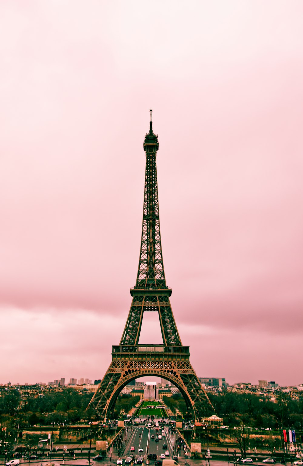 Eiffel Tower Image HD