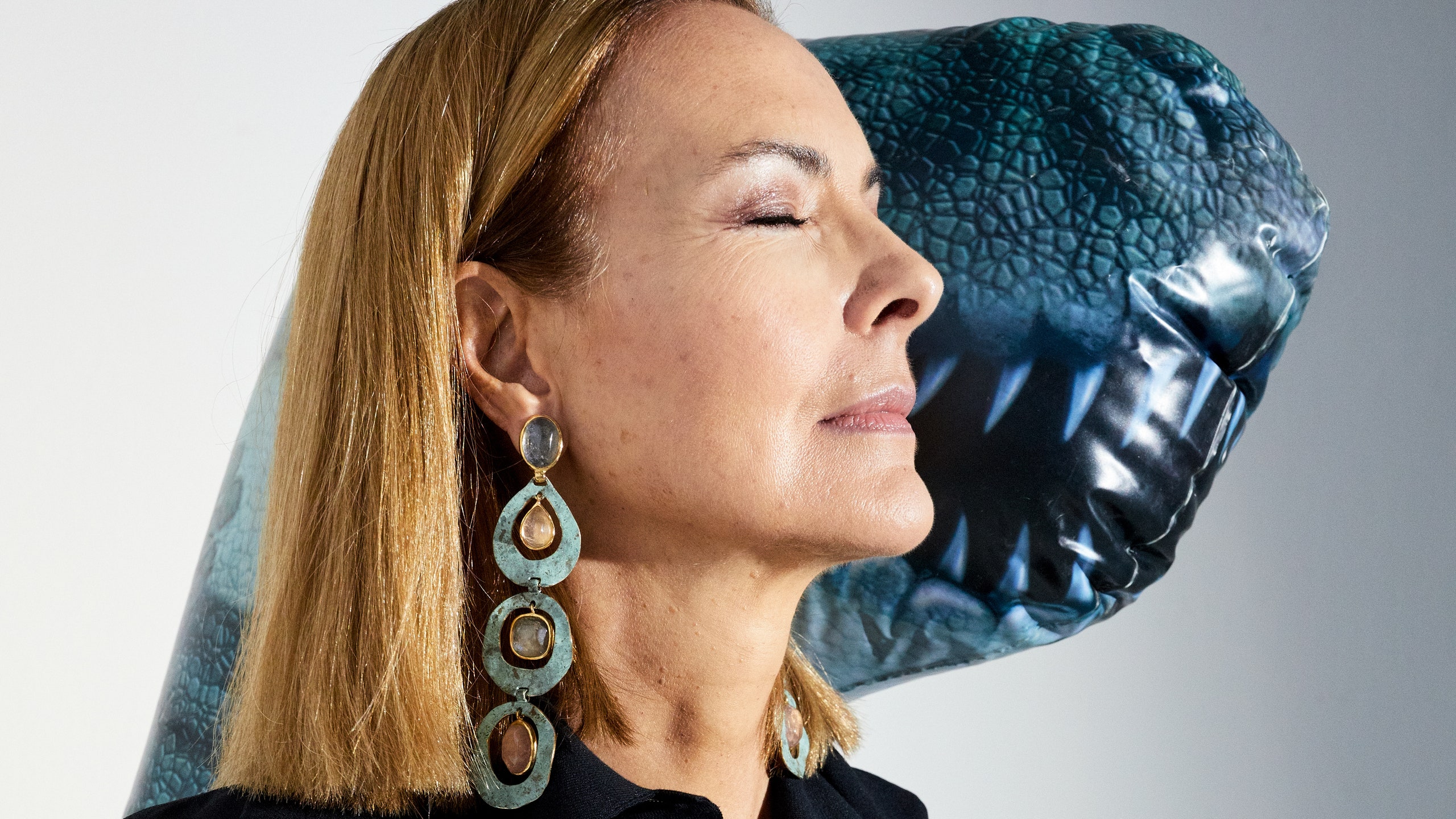 Carole Bouquet raconte James Bond