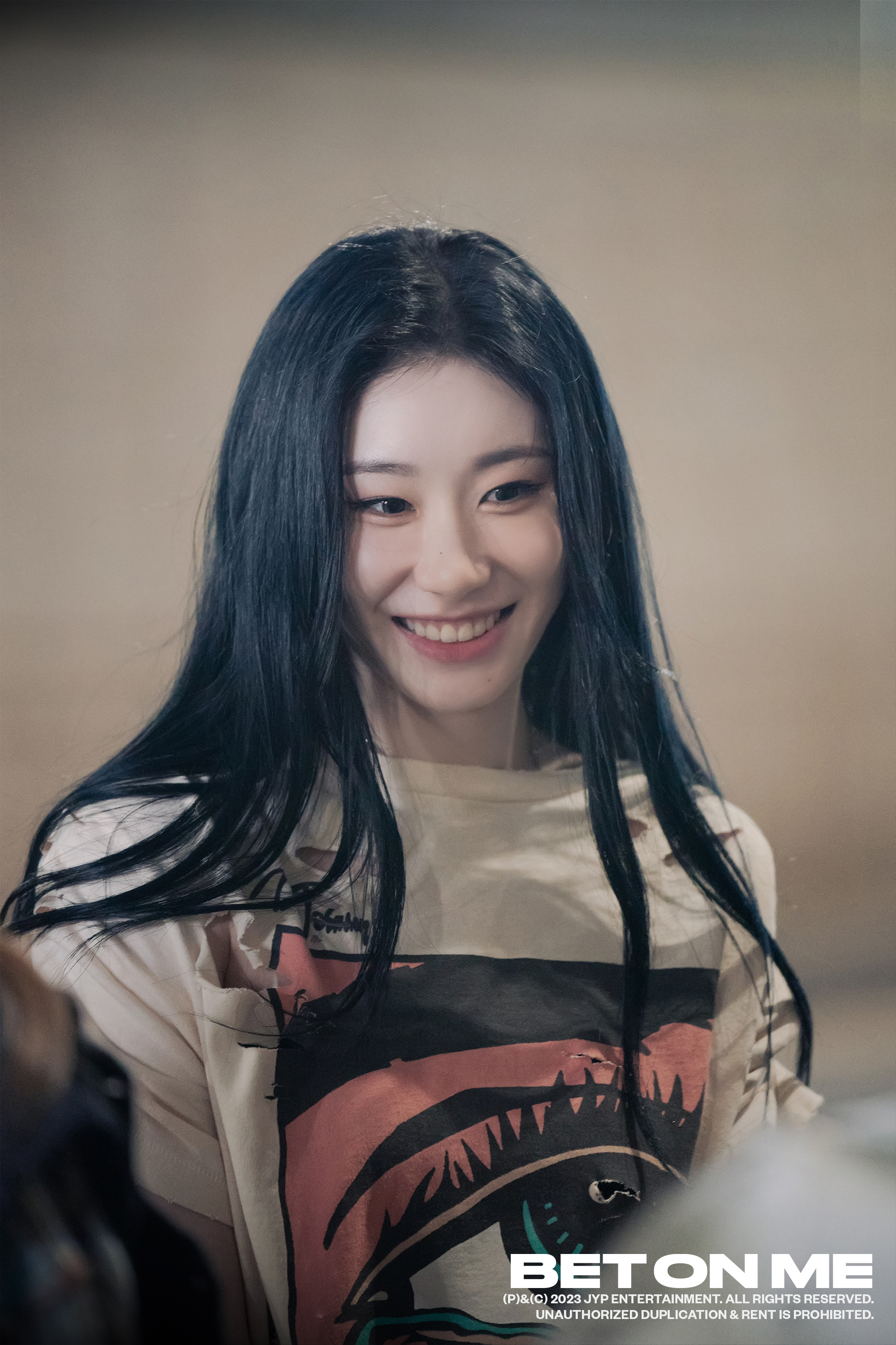 ITZY ON ME BEHIND PHOTOS