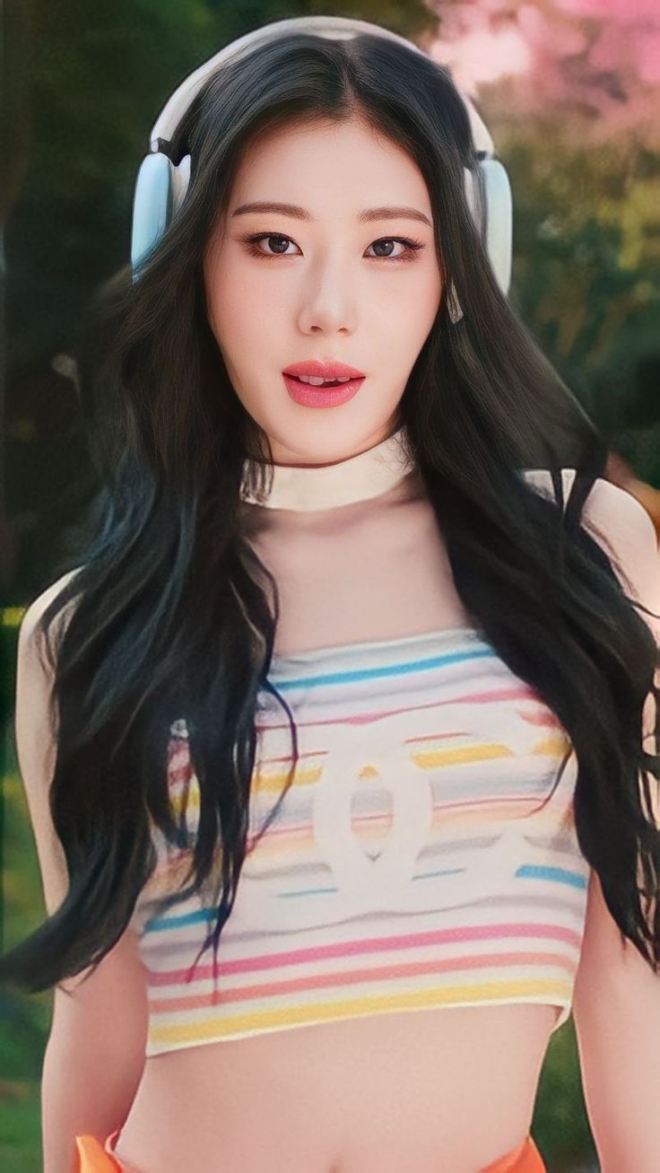 ITZY CAKE M V. Asian Girl