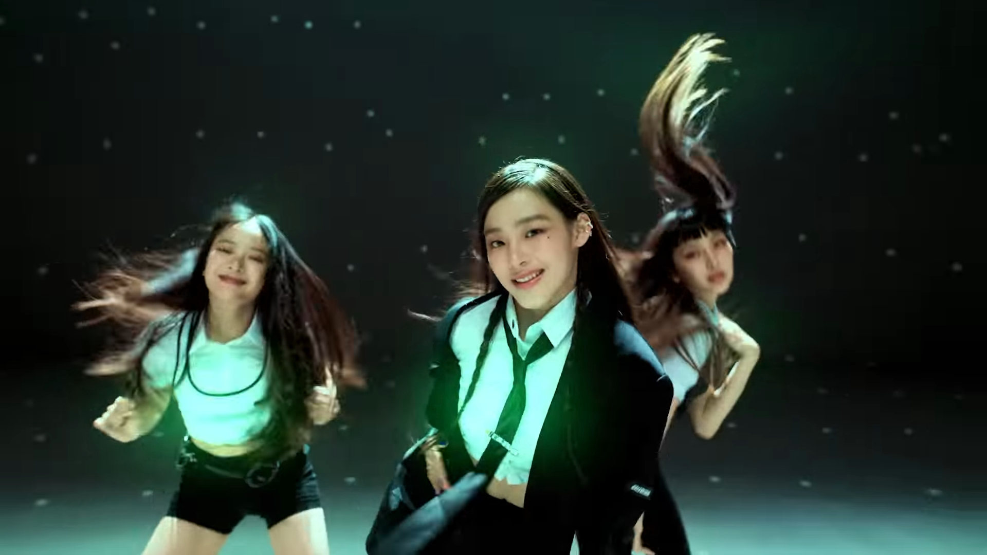 NewJeans Who's Who Pop