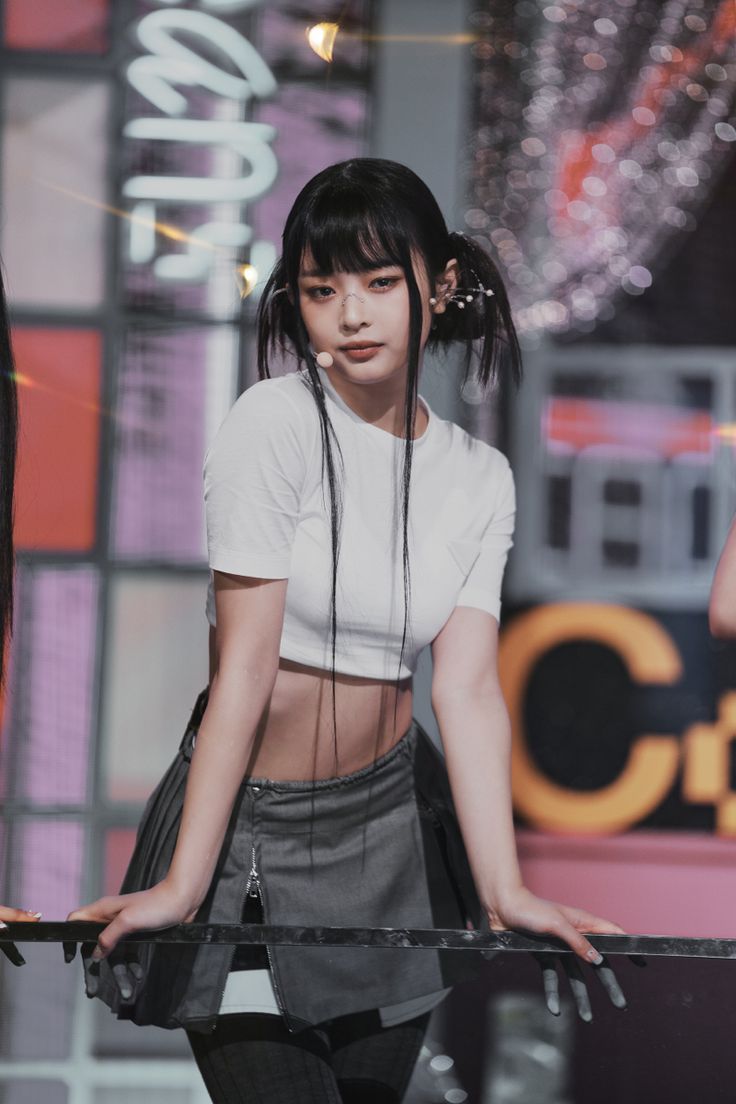 New jeans style, Korean girl, Jeans drawing