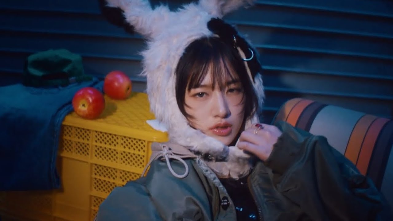 THE RECORD' but it's only YUJIN