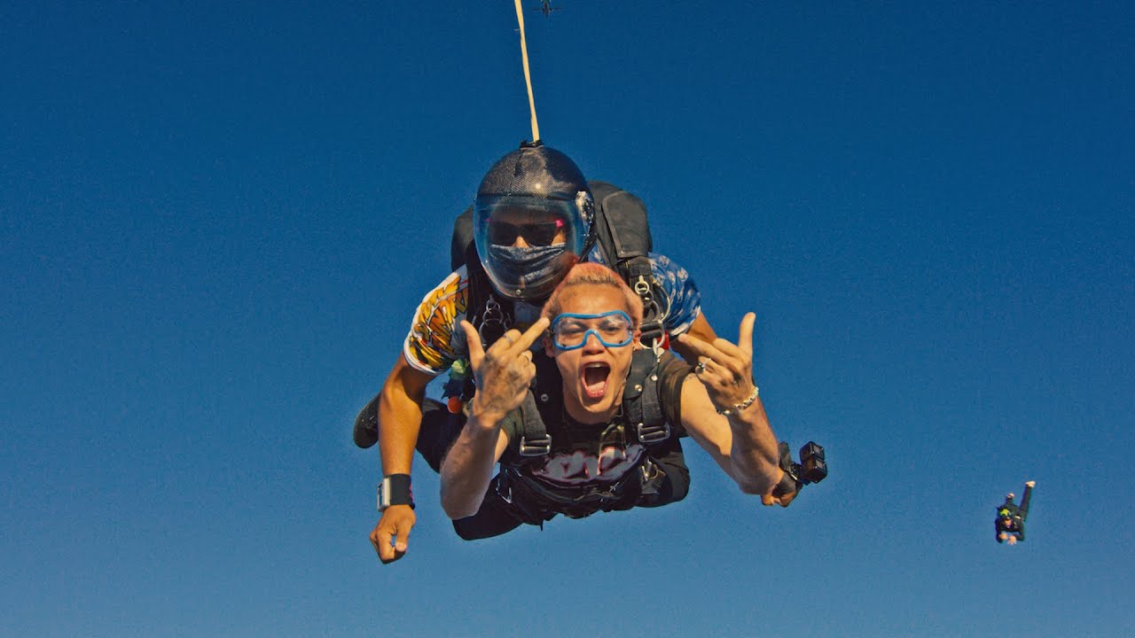 DOMINIC FIKE PRESENTS: FIGHT OR FLIGHT