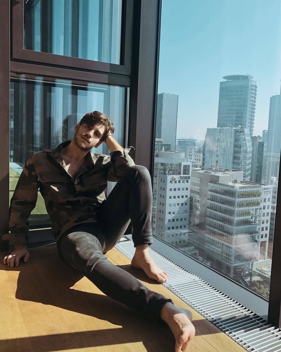 Emre Bey's Feet << wikiFeet Men