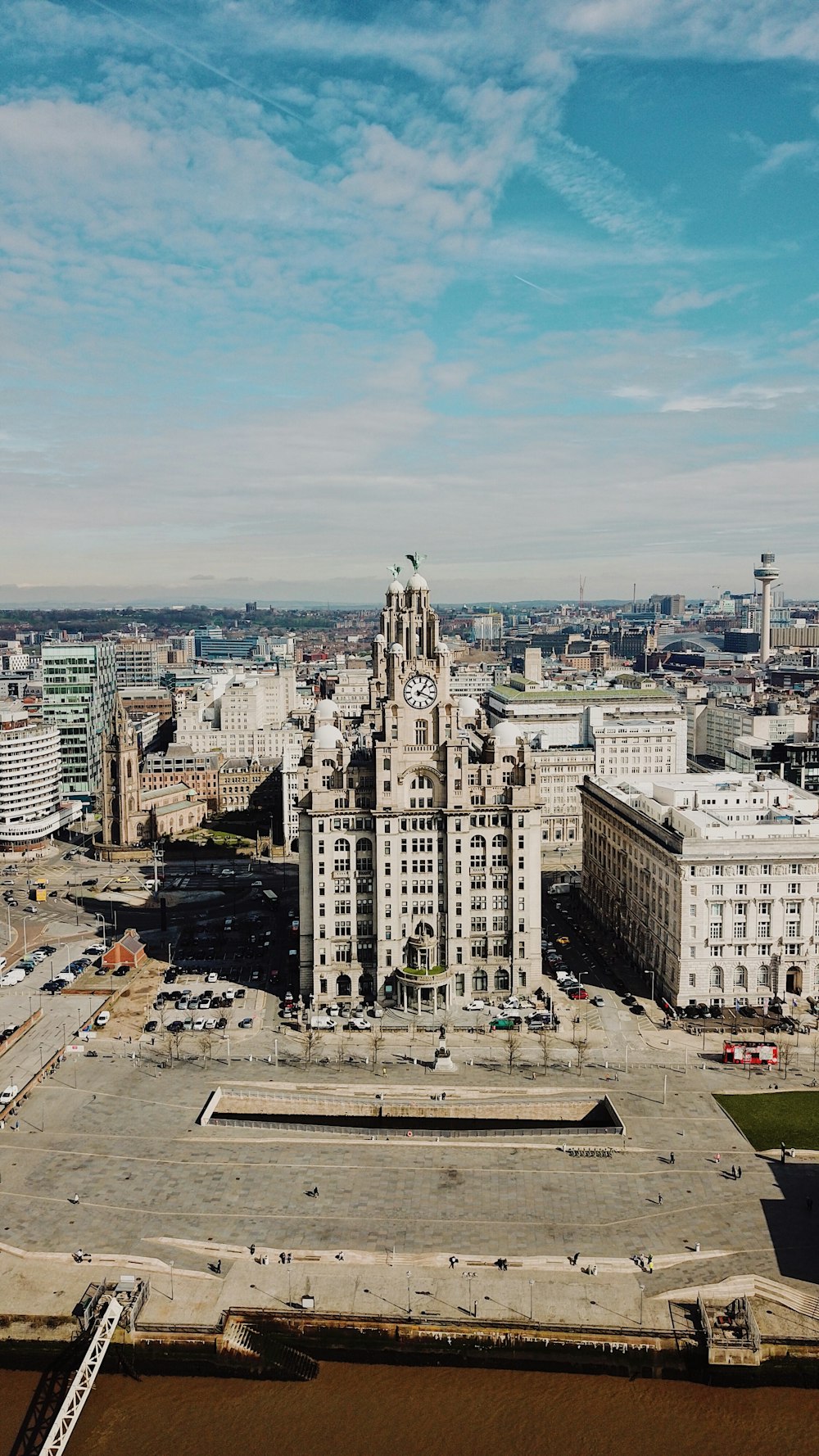 45,Liverpool City Picture