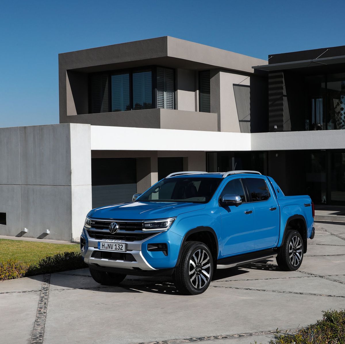 Volkswagen Amarok Pickup Is a Small Gem