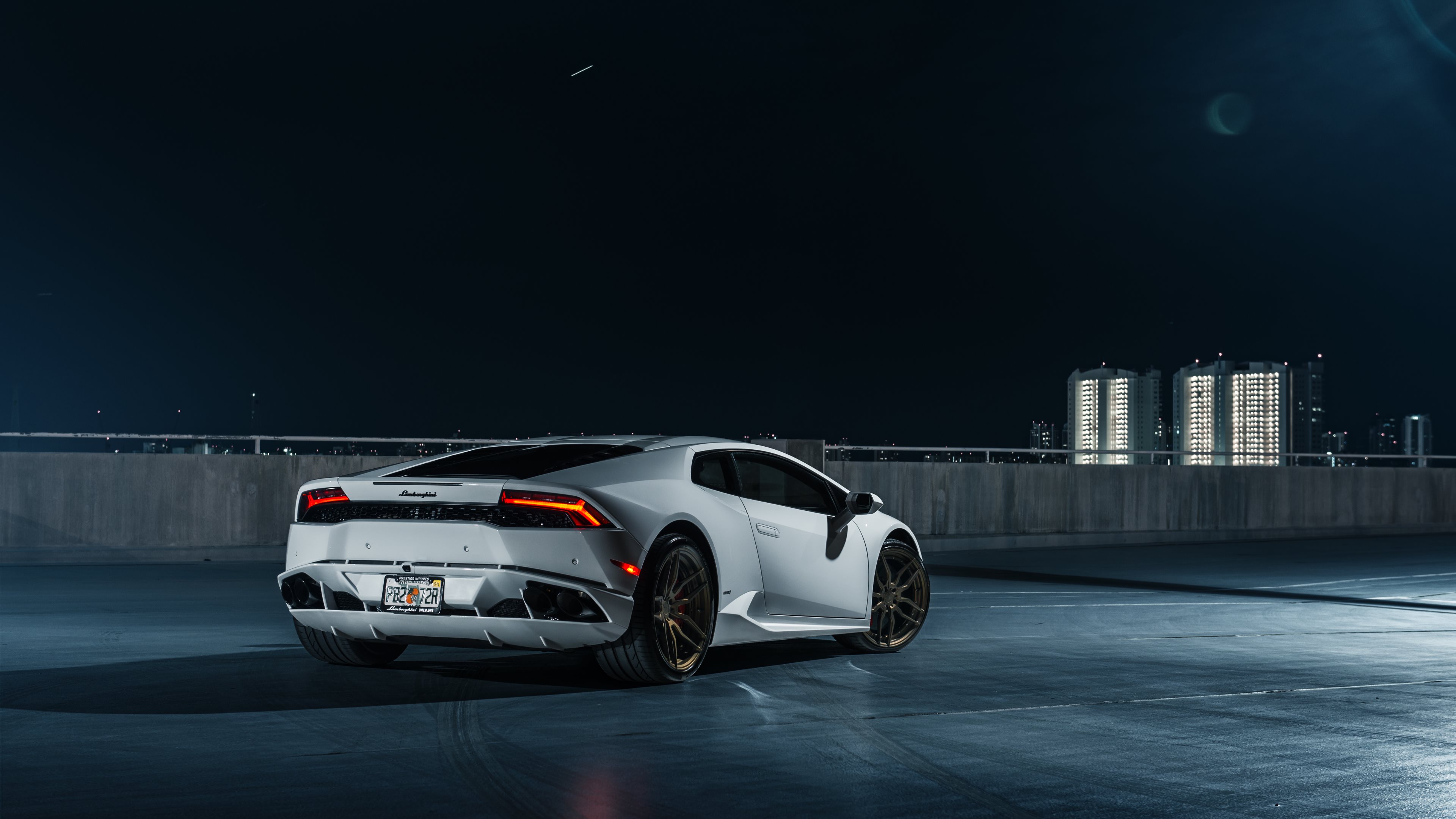 Download Vehicle Lamborghini Huracan 4k