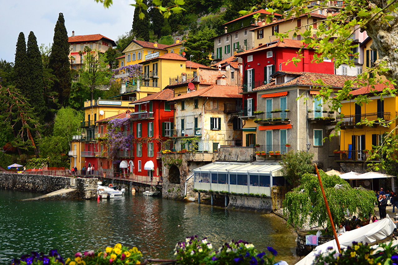 image Italy Varenna Lombardy Houses Cities