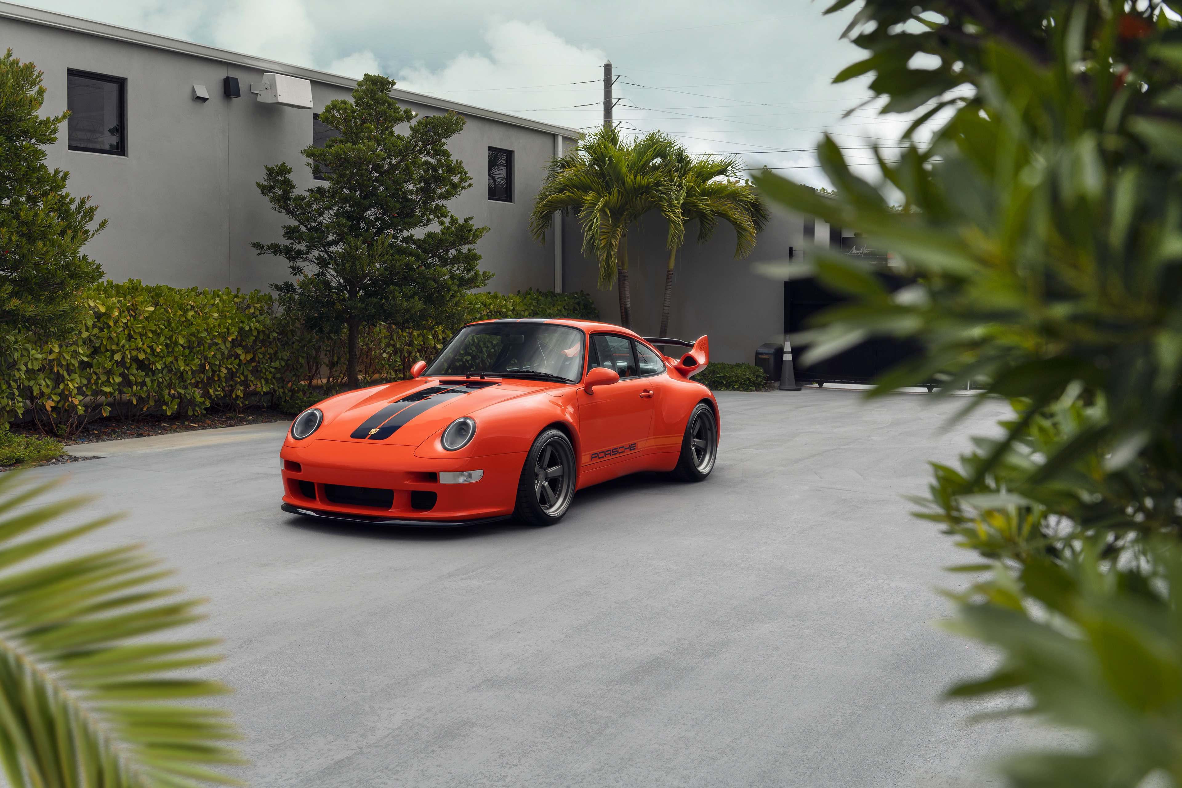 4K Porsche 911 Elegance