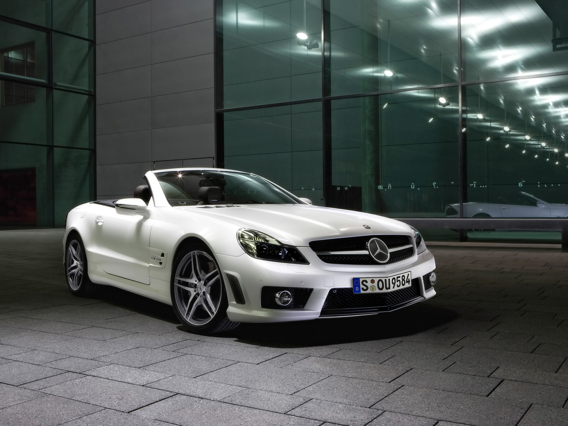 Mercedes Benz SL 63 AMG Wallpaper