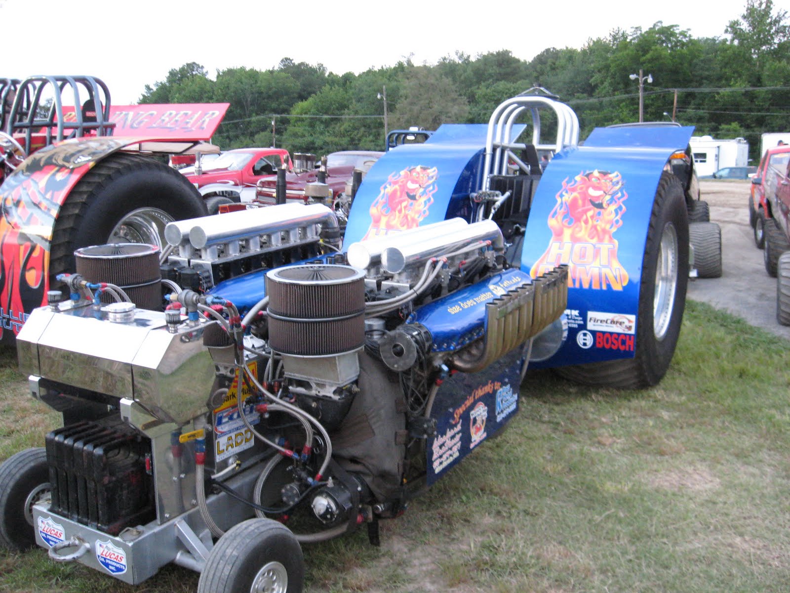 Mobile wallpaper: Tractor, Vehicles