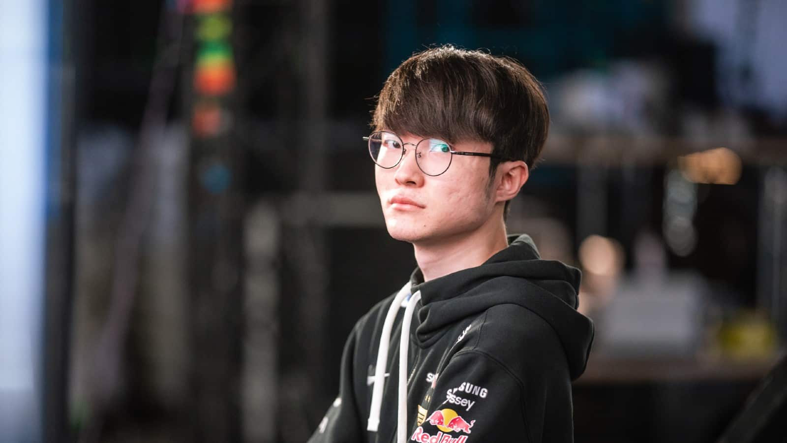 T1 Faker taking streaming break due to