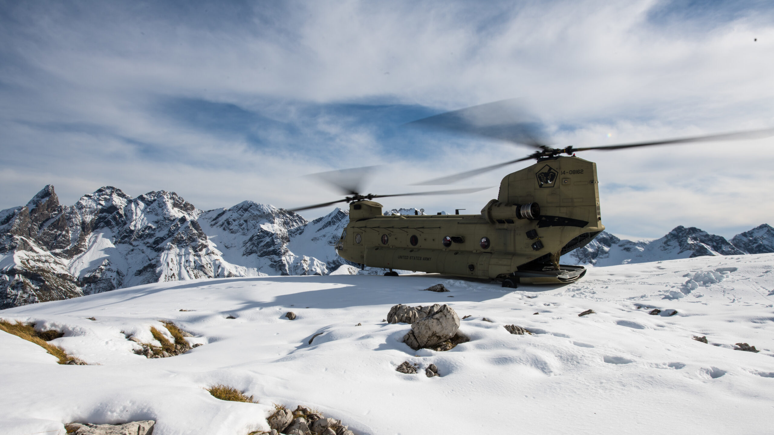 Army Poised To Decide CH 47F Chinook