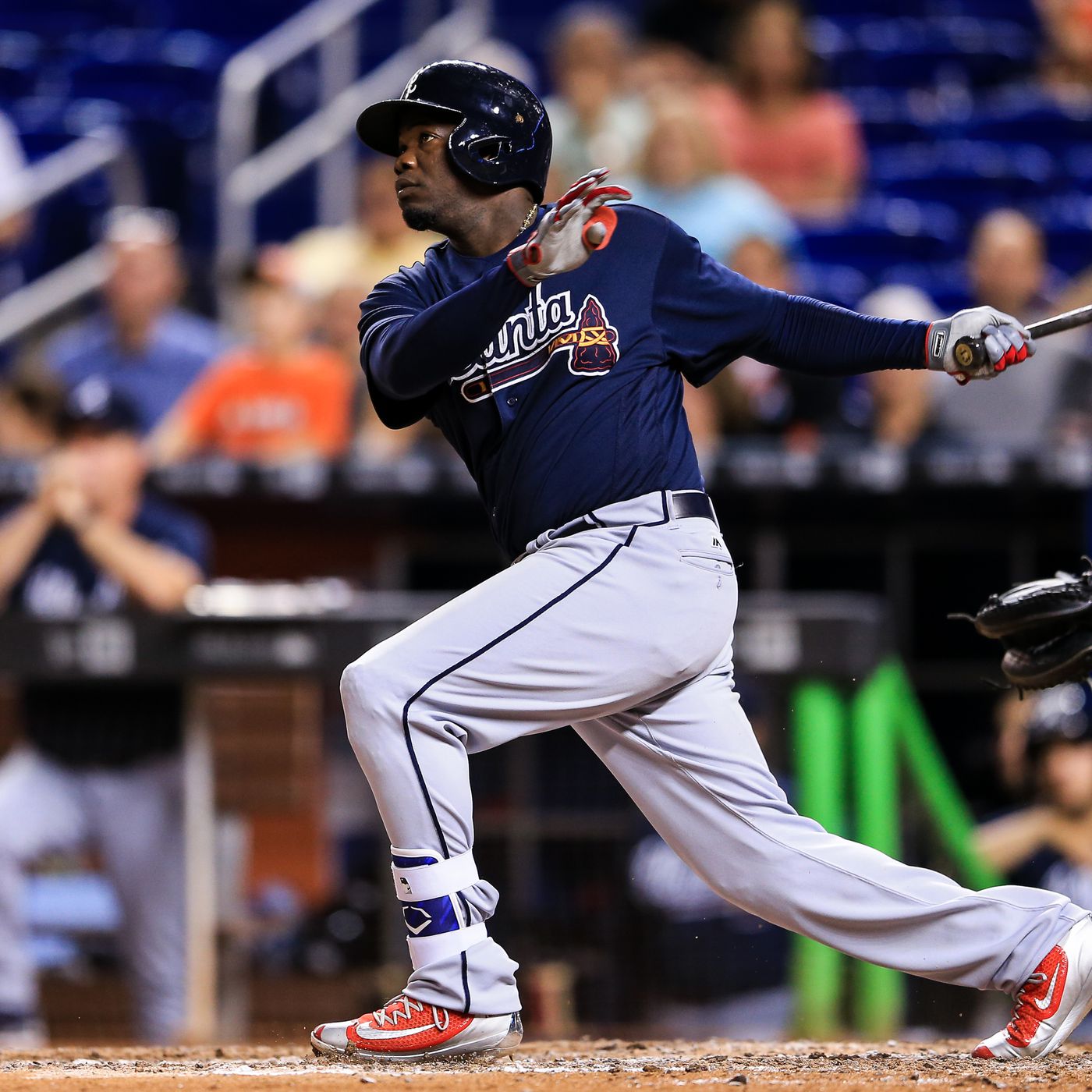 Cardinals sign Adolis Garcia El