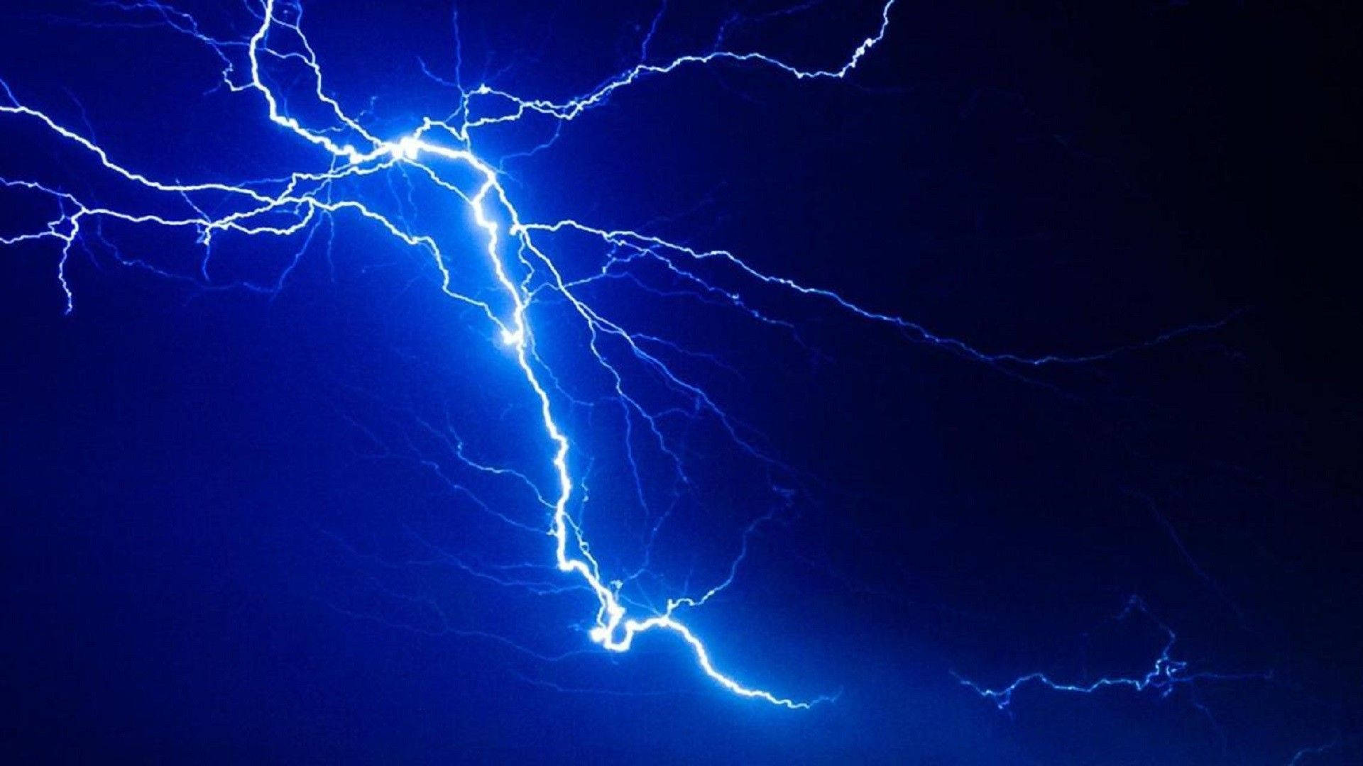 Cool Lightning Wallpaper