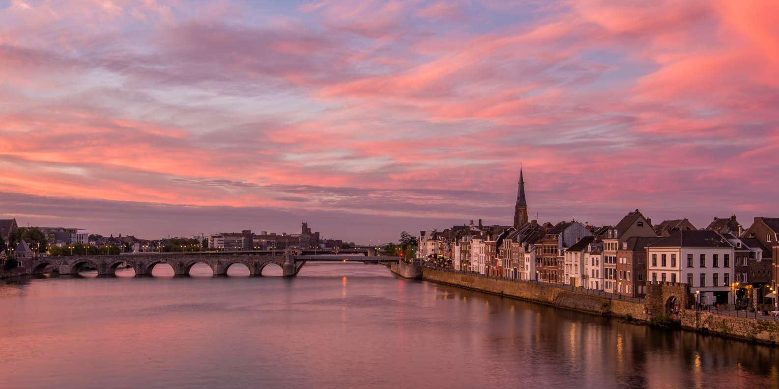 The BEST Maastricht Sightseeing 2024