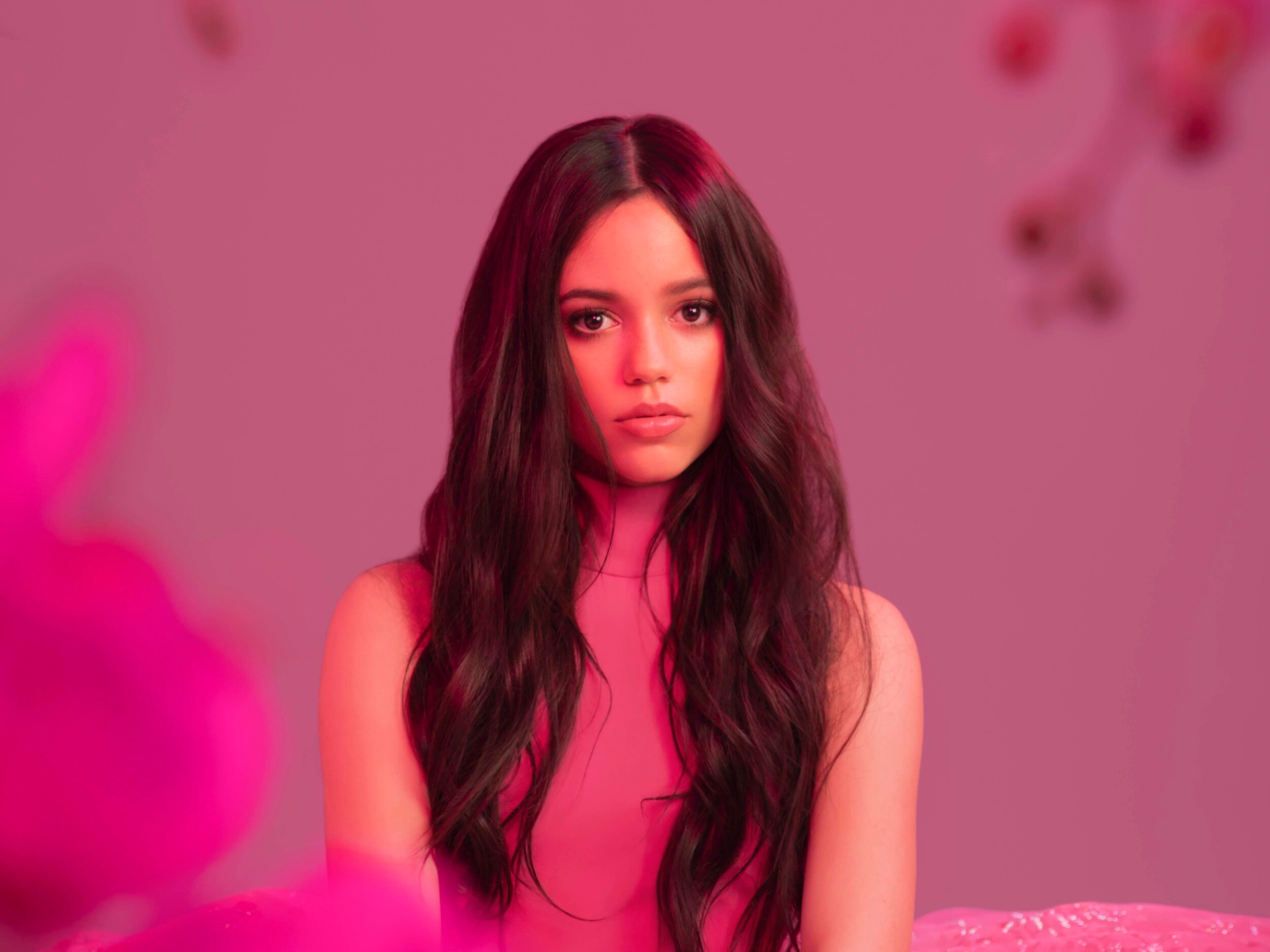 Celebrity Jenna Ortega HD Wallpaper