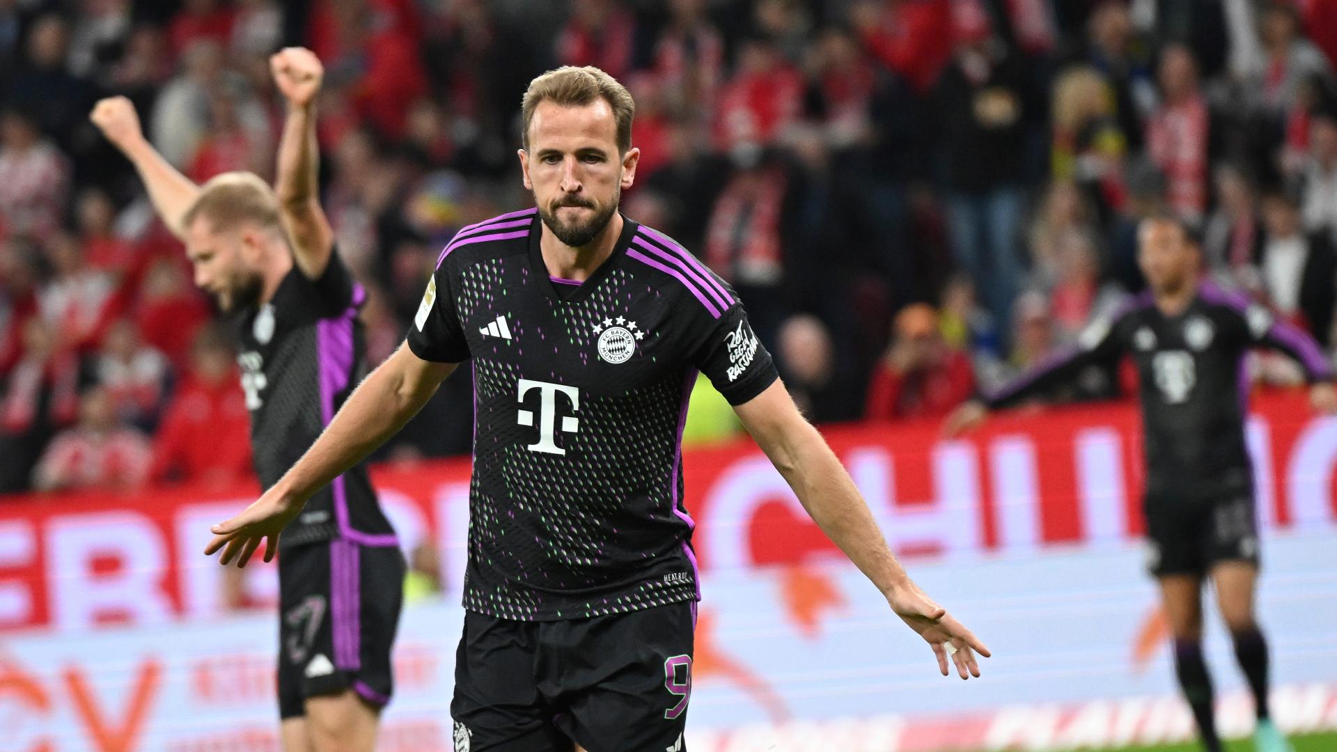 Harry Kane helps Bayern Munich maintain