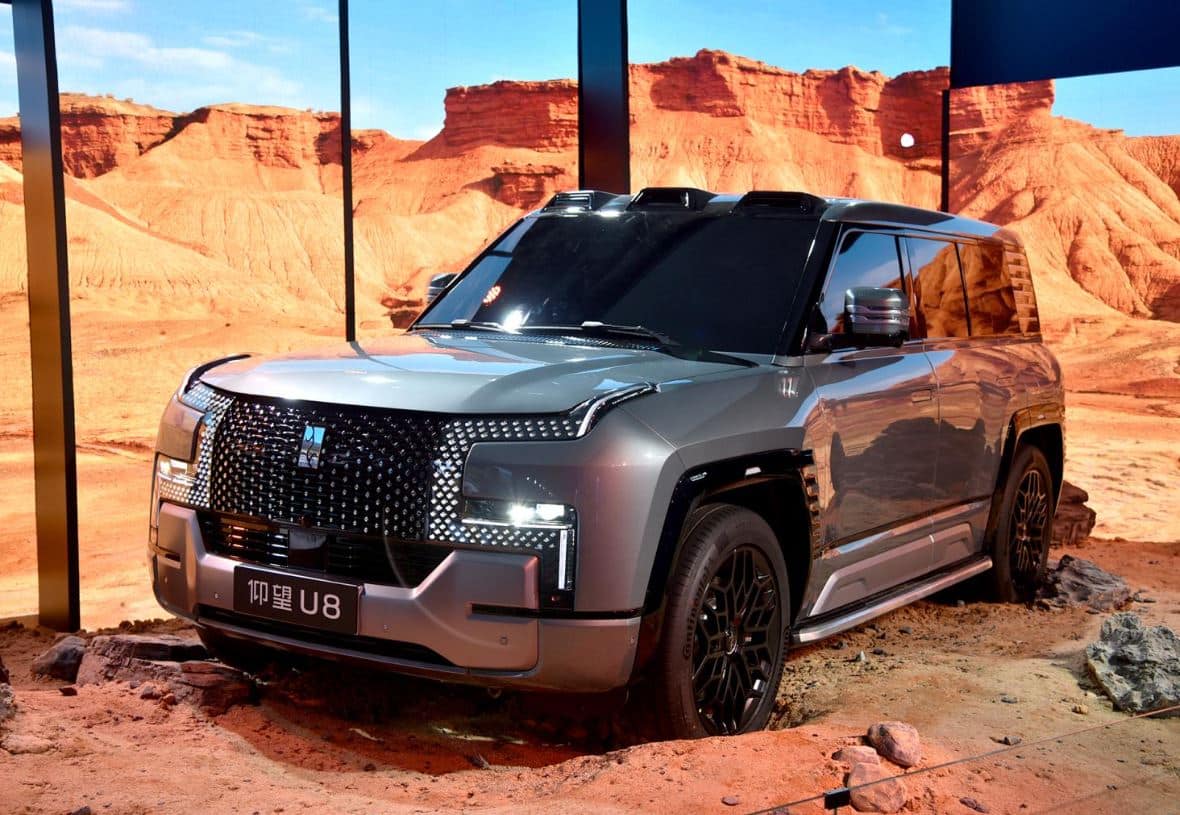 BYD's Yangwang U8 shows off at BYD