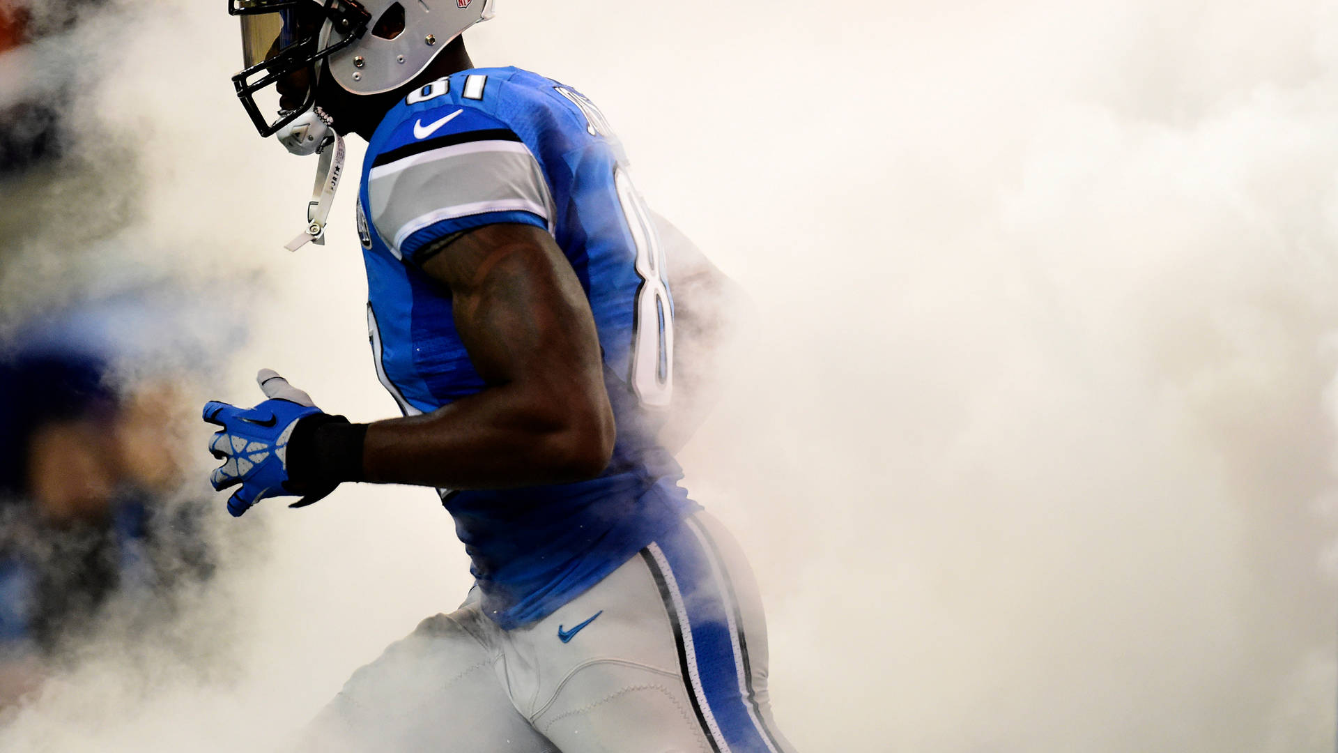 Download Detroit Lions Player In Smokes