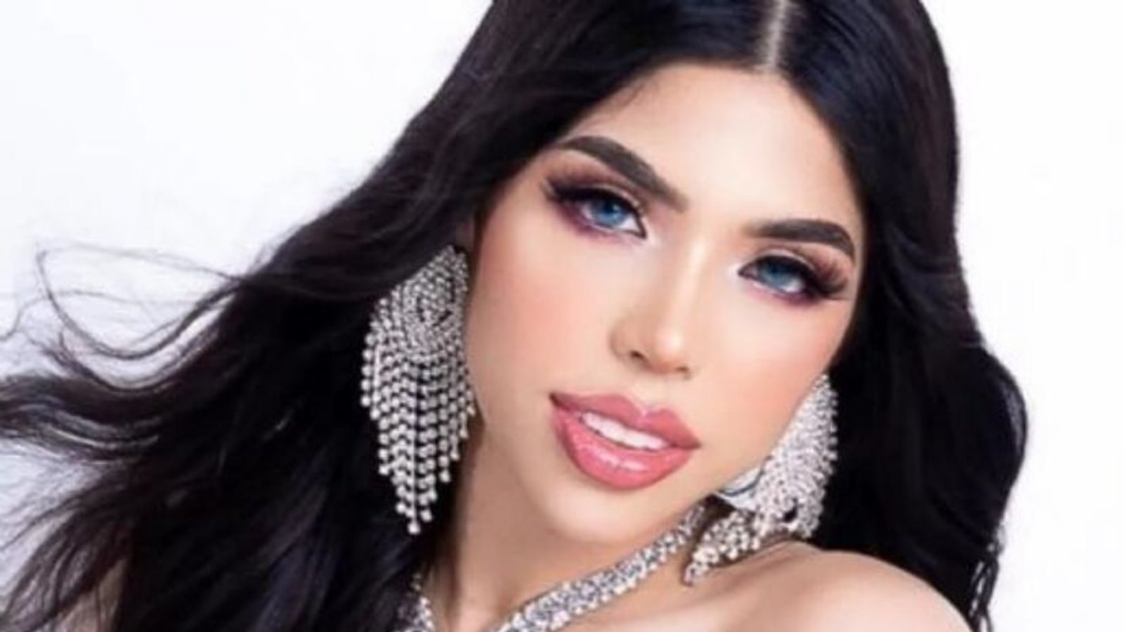 Esto gana al mes la polémica Yeri Mua