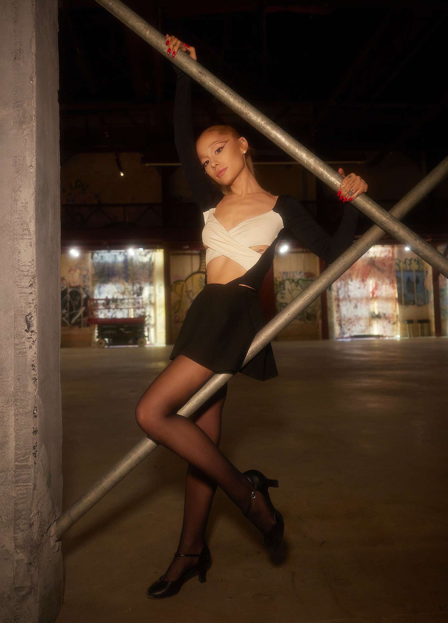 Ariana Grande Announces New Album