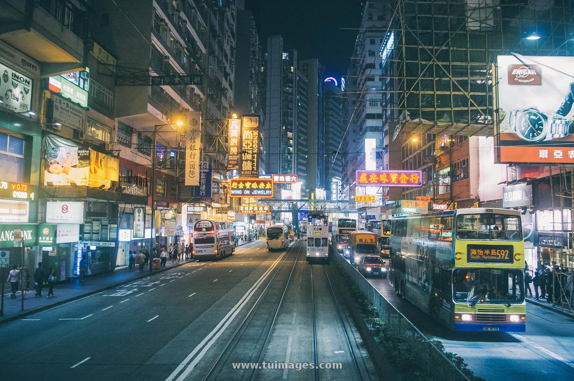 hong kong street at night