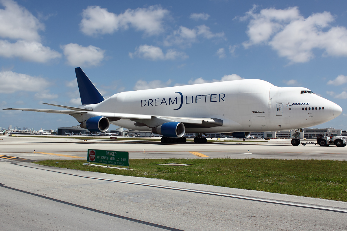 Boeing Dreamlifter