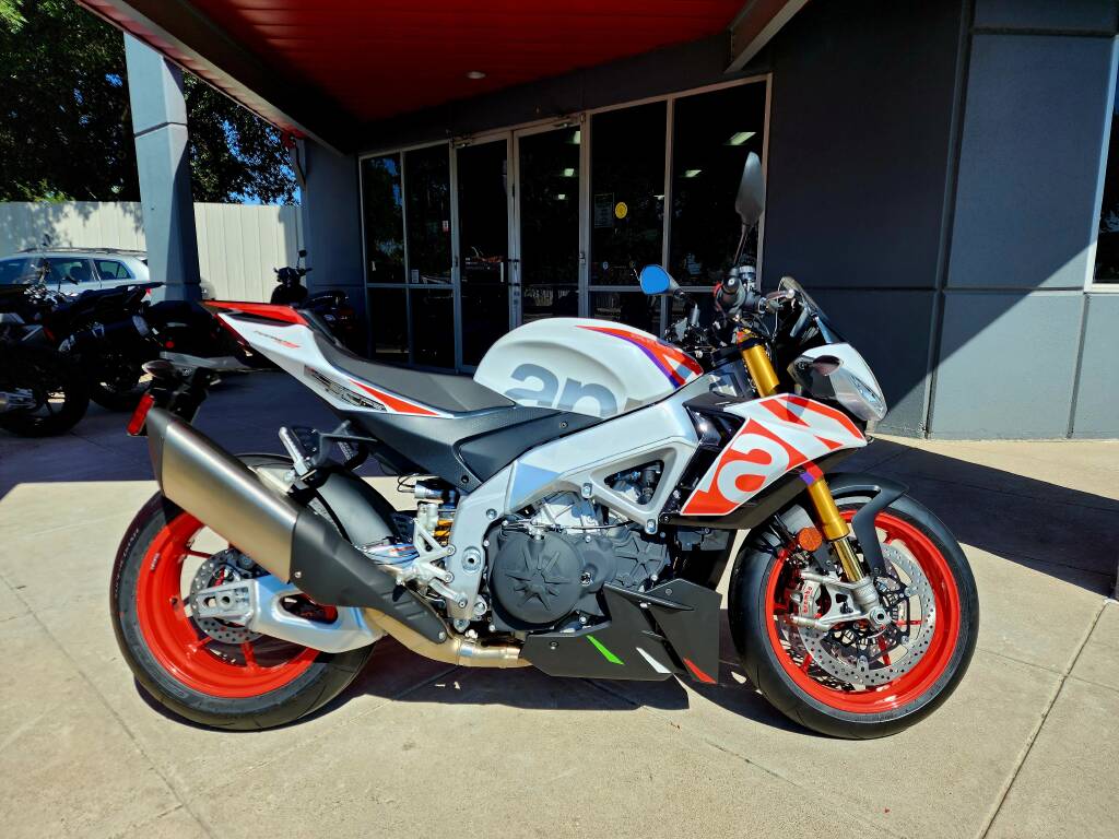 New 2024 Aprilia Tuono V4 Factory