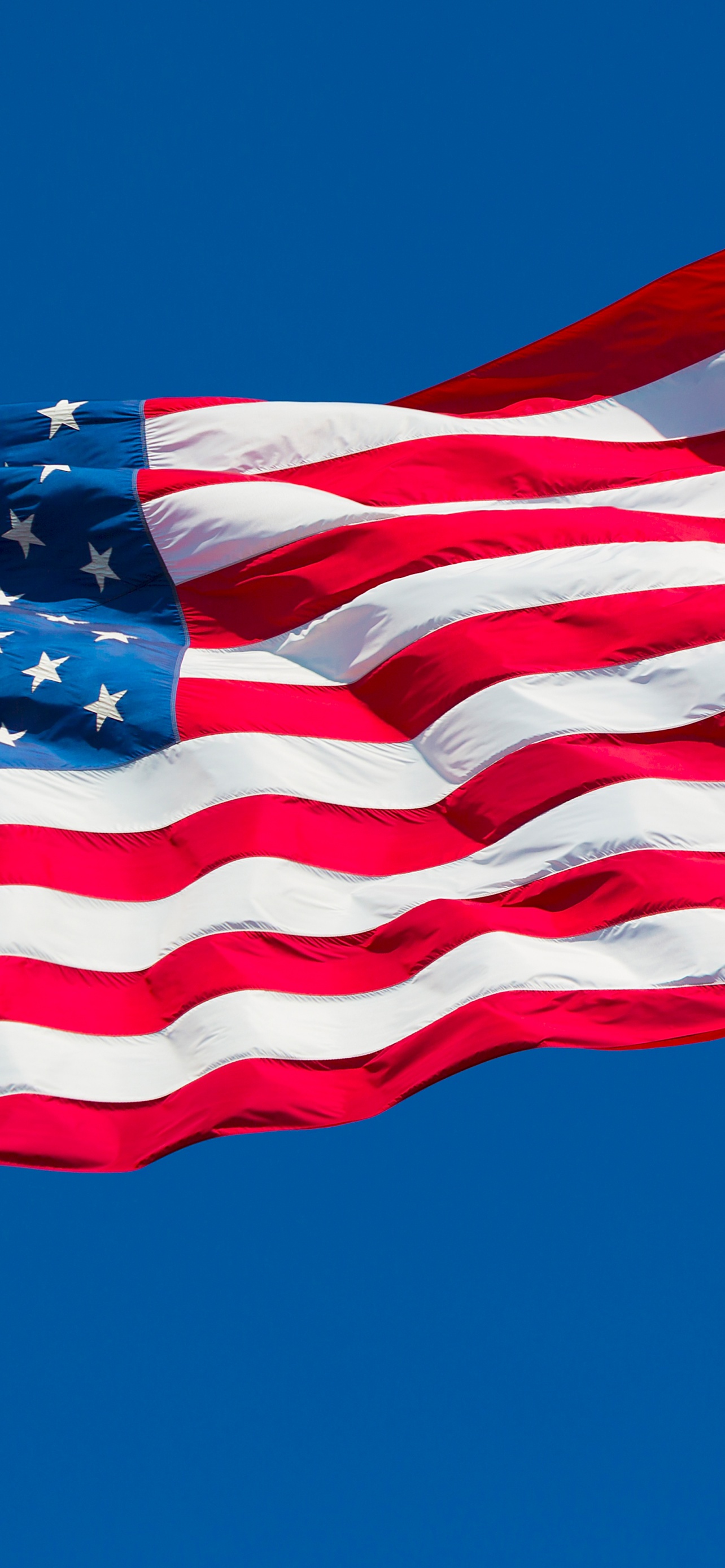 USA Wallpaper 4K, Blue Sky, American flag