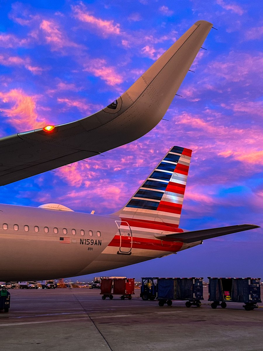 DFW Airport heard tie dye was