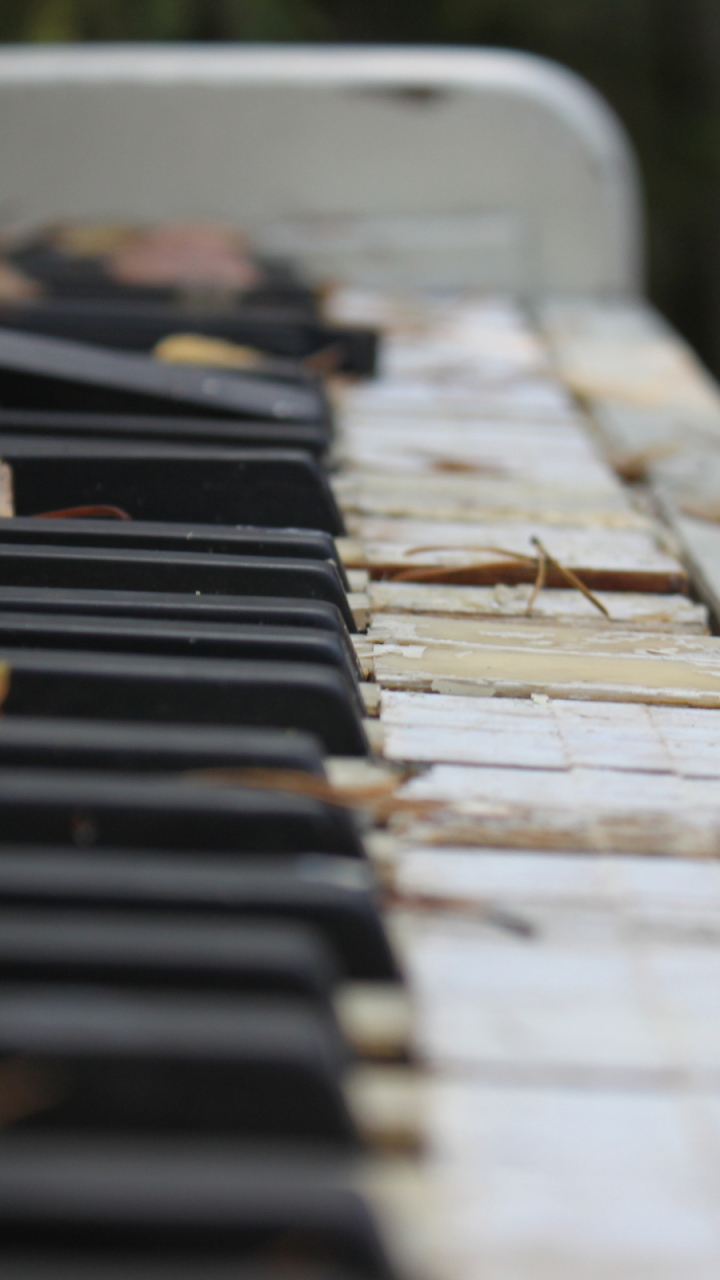 Piano iPhone Wallpaper