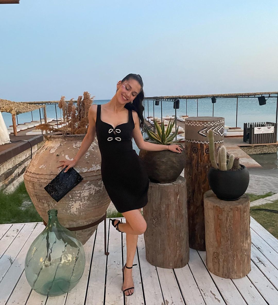 Ecem Sena Bayir's Feet << wikiFeet