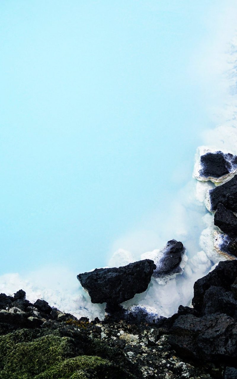Relaxing wallpaper of Blue Lagoon
