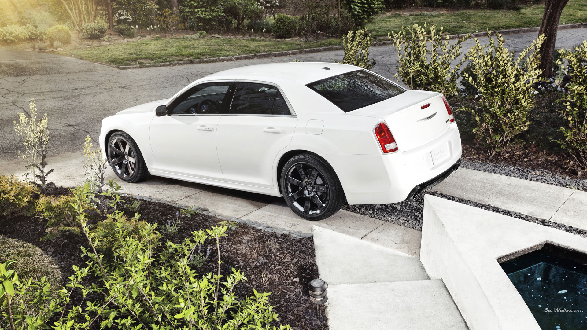 Download Chrysler 300 Srt8 wallpaper