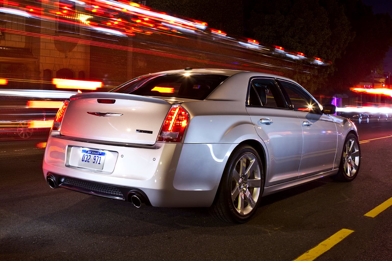Chrysler 300 SRT8 Exterior Photo