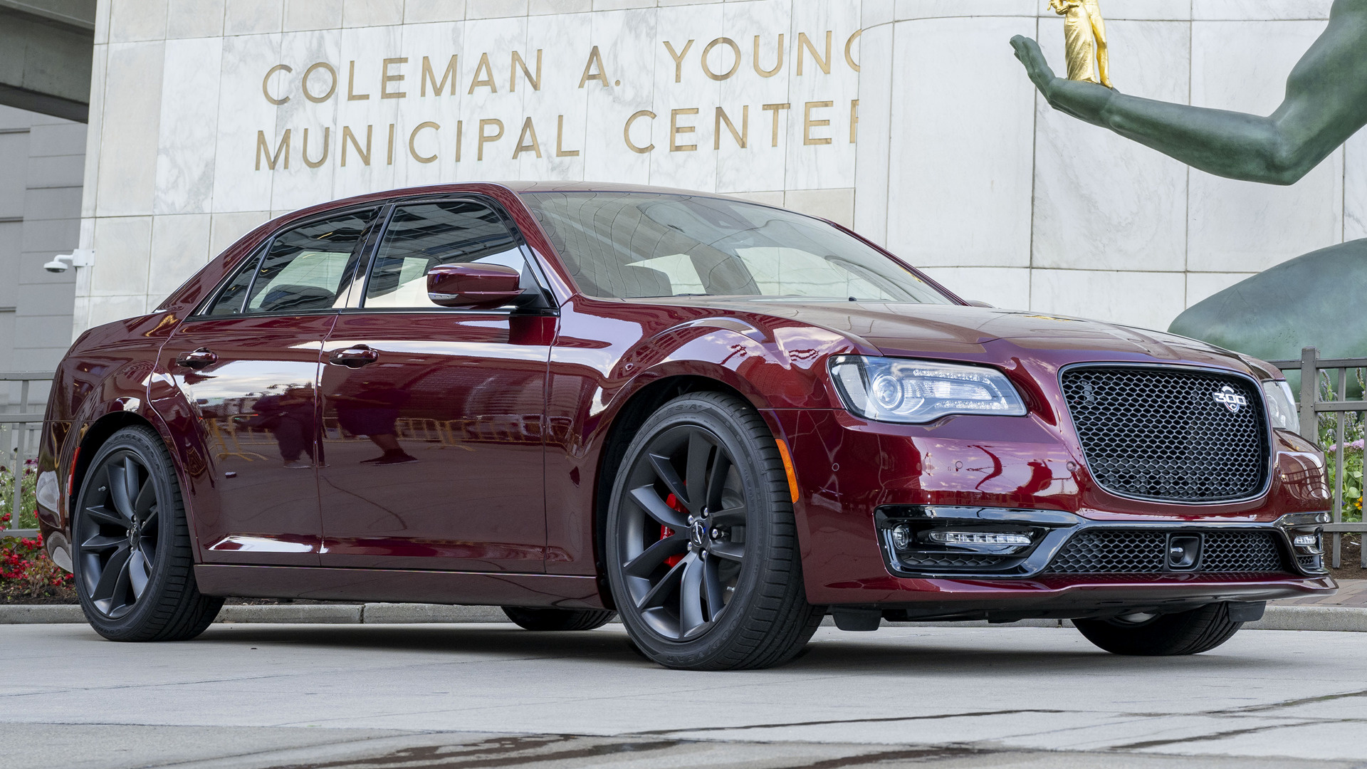 2023 Chrysler 300C and HD