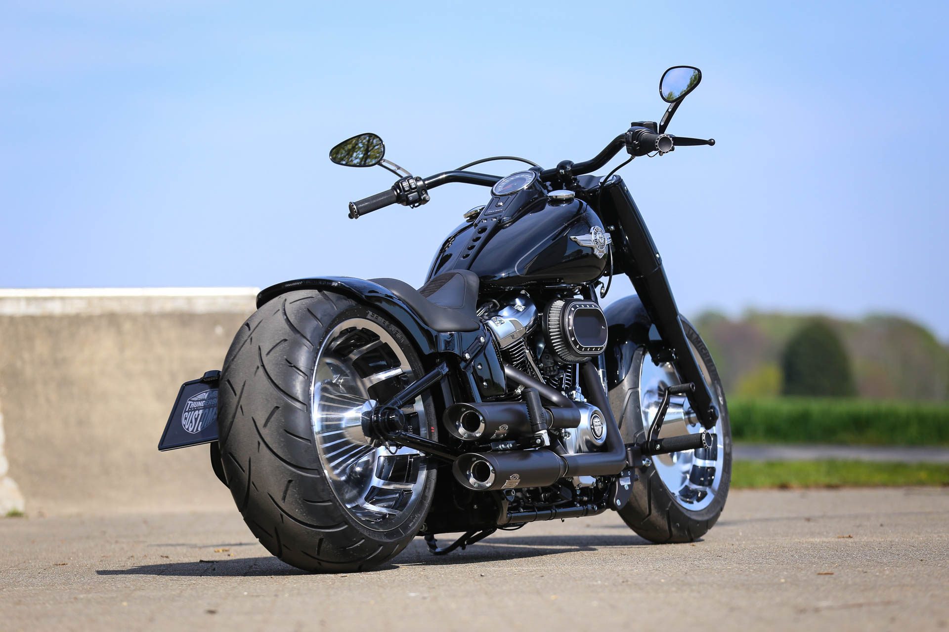 Nightclub customized Thunderbike Harley