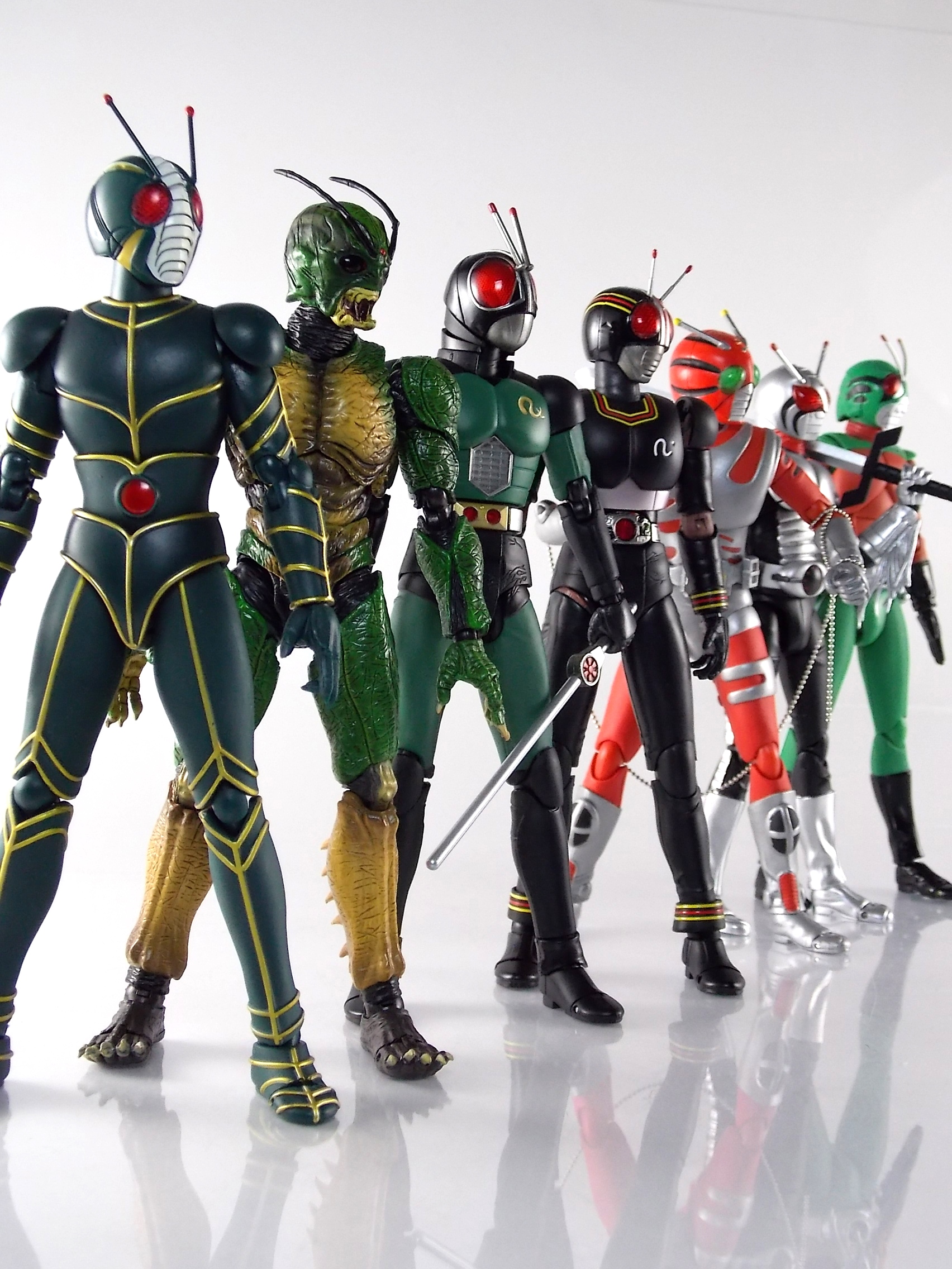 S.H. Figuarts Kamen Rider ZO Gallery