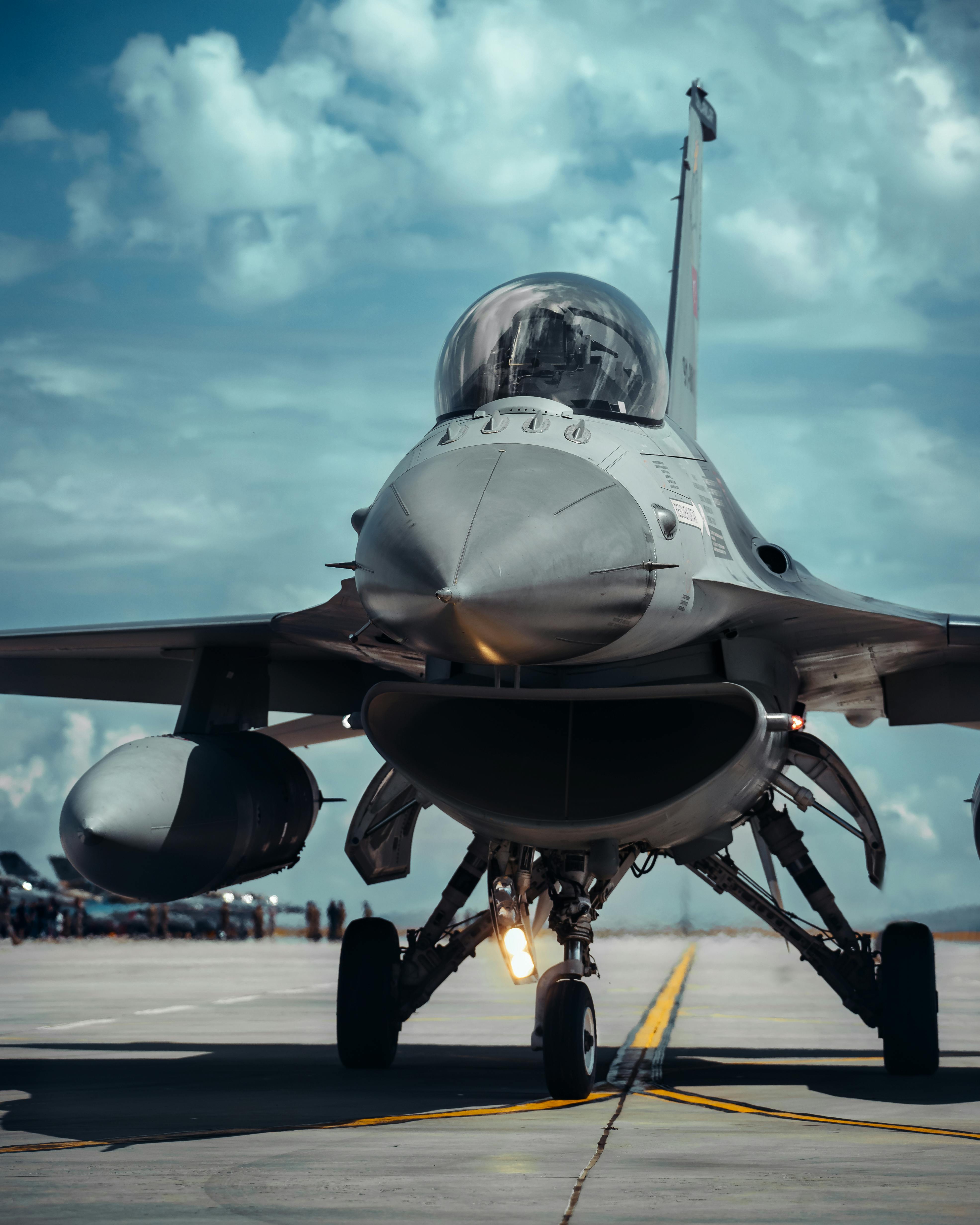 Gray Fighter Jet on Runway · Free Stock