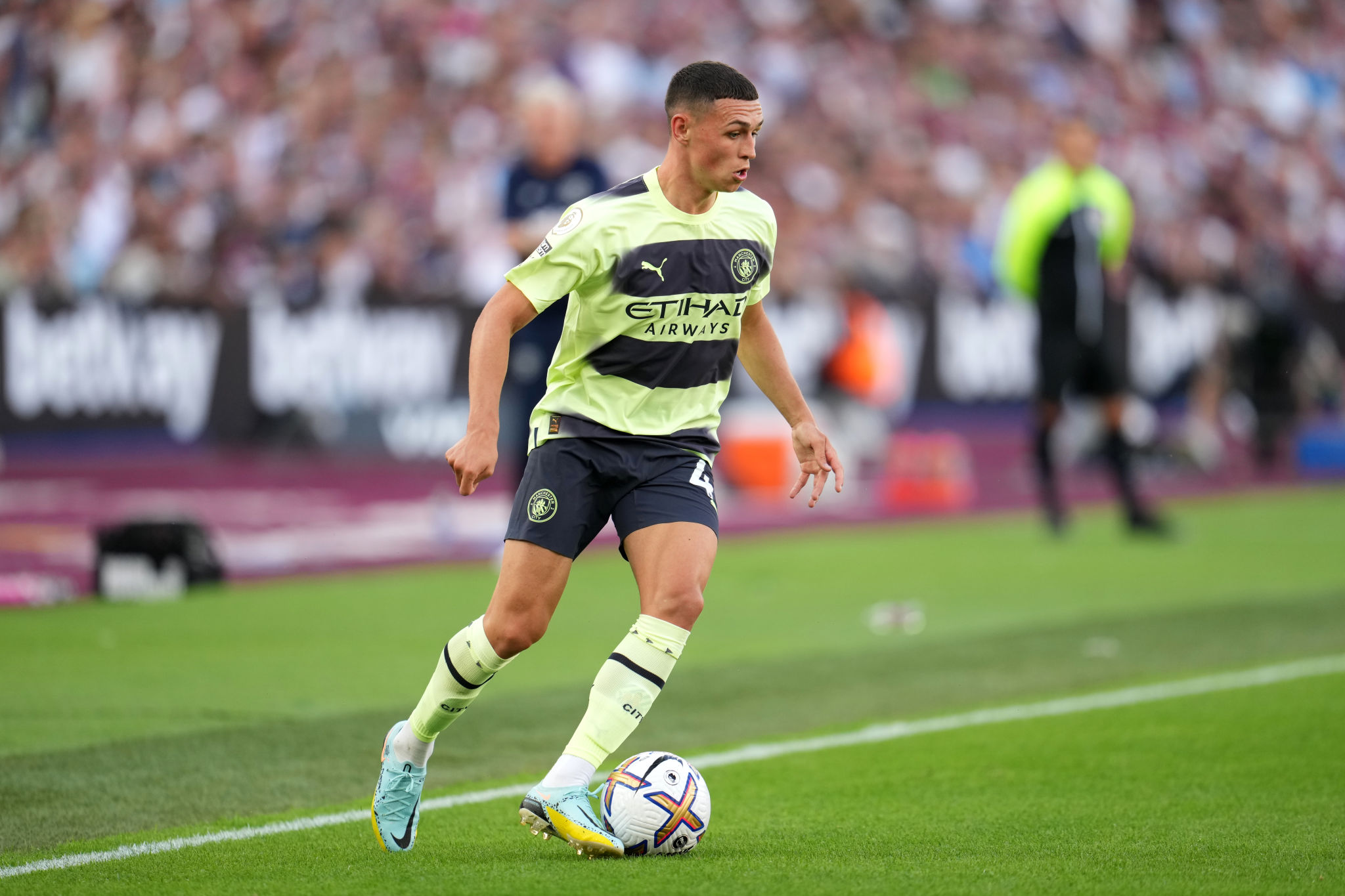 Sports Phil Foden HD Wallpaper