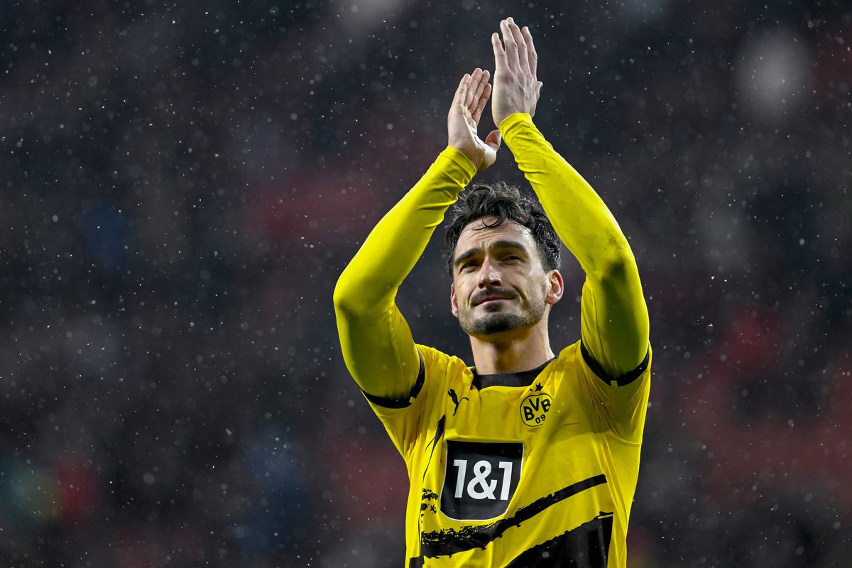 Mats Hummels Voted in to Bundesliga All