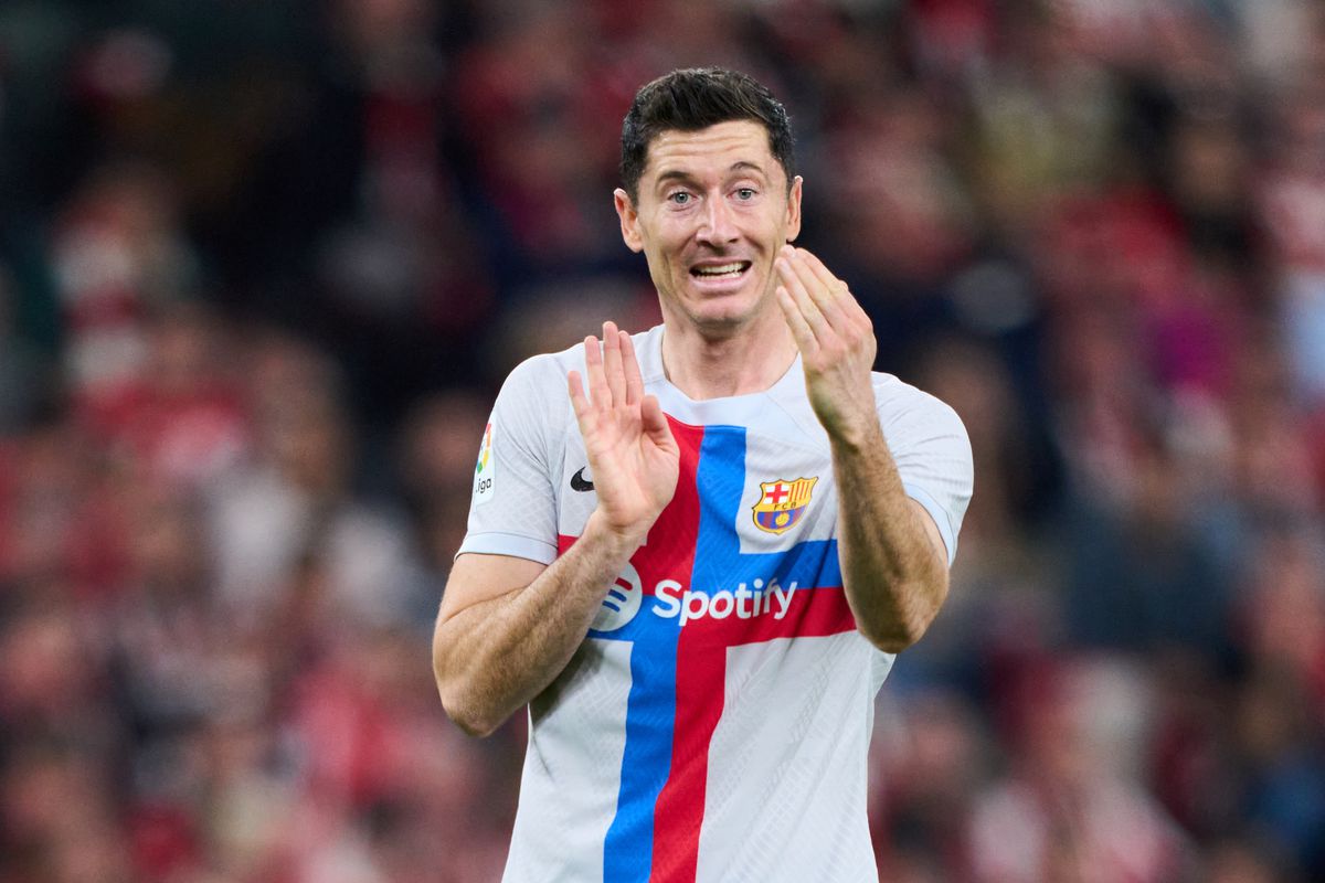Lewandowski says Barcelona need 'one or