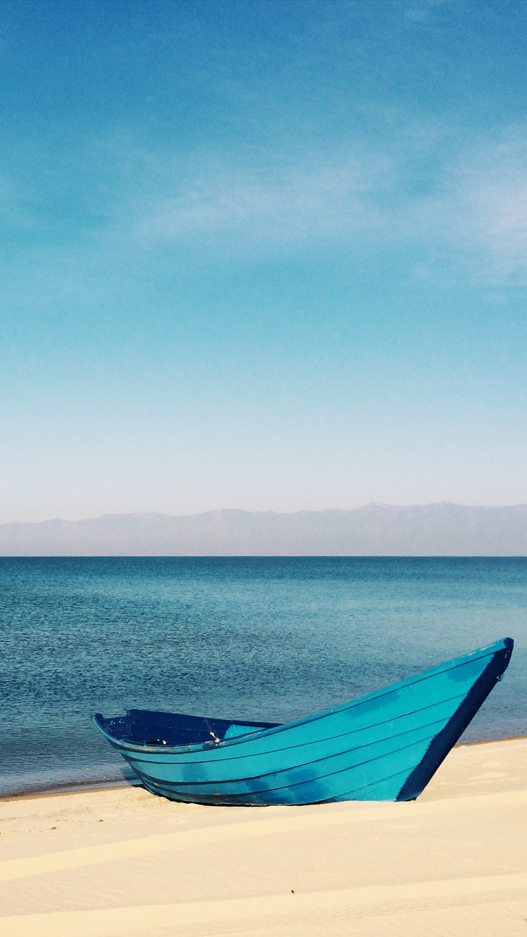 Blue Boat Wallpaper Design Phone