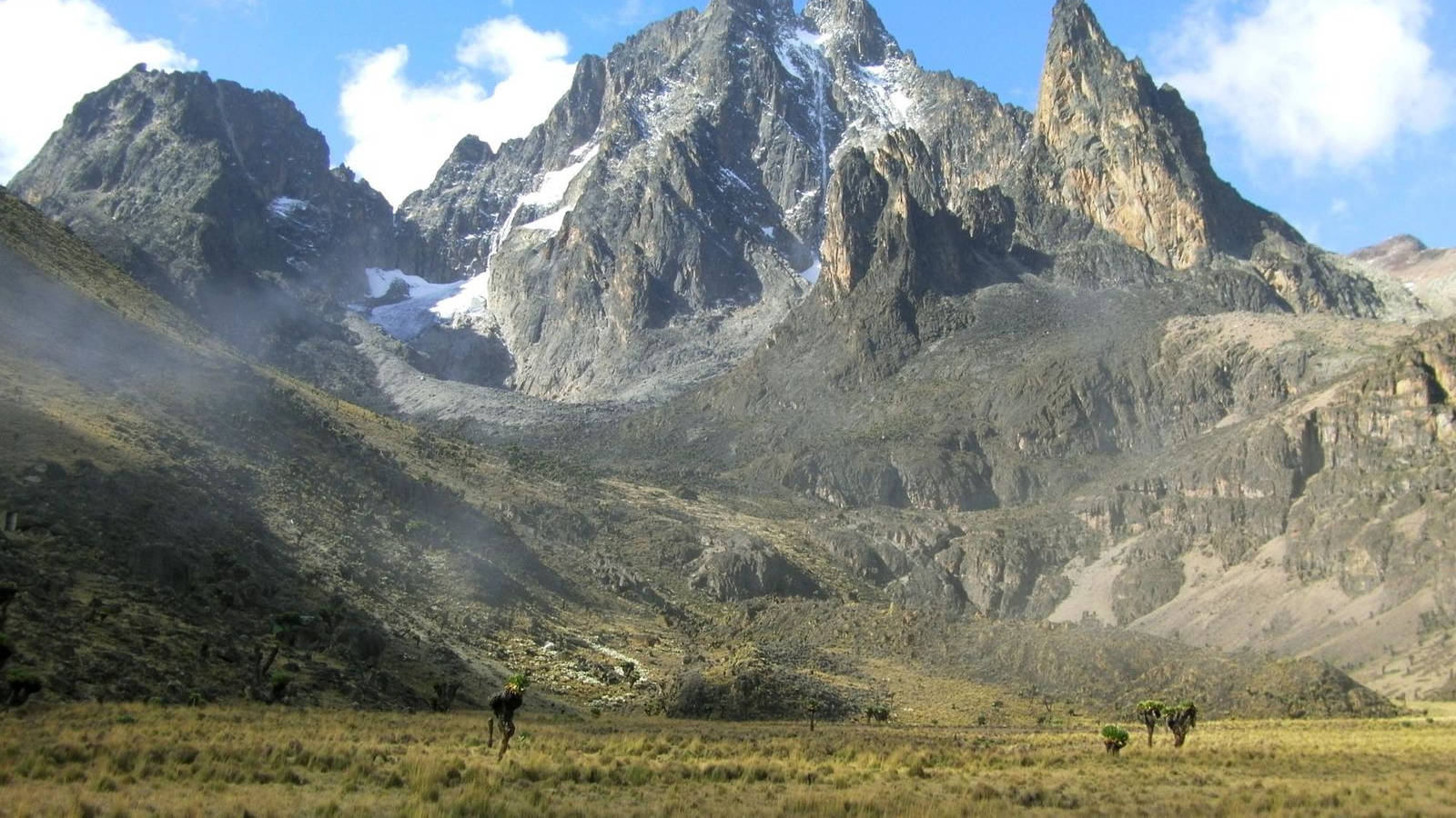 Mount Kenya: do you dare the hike