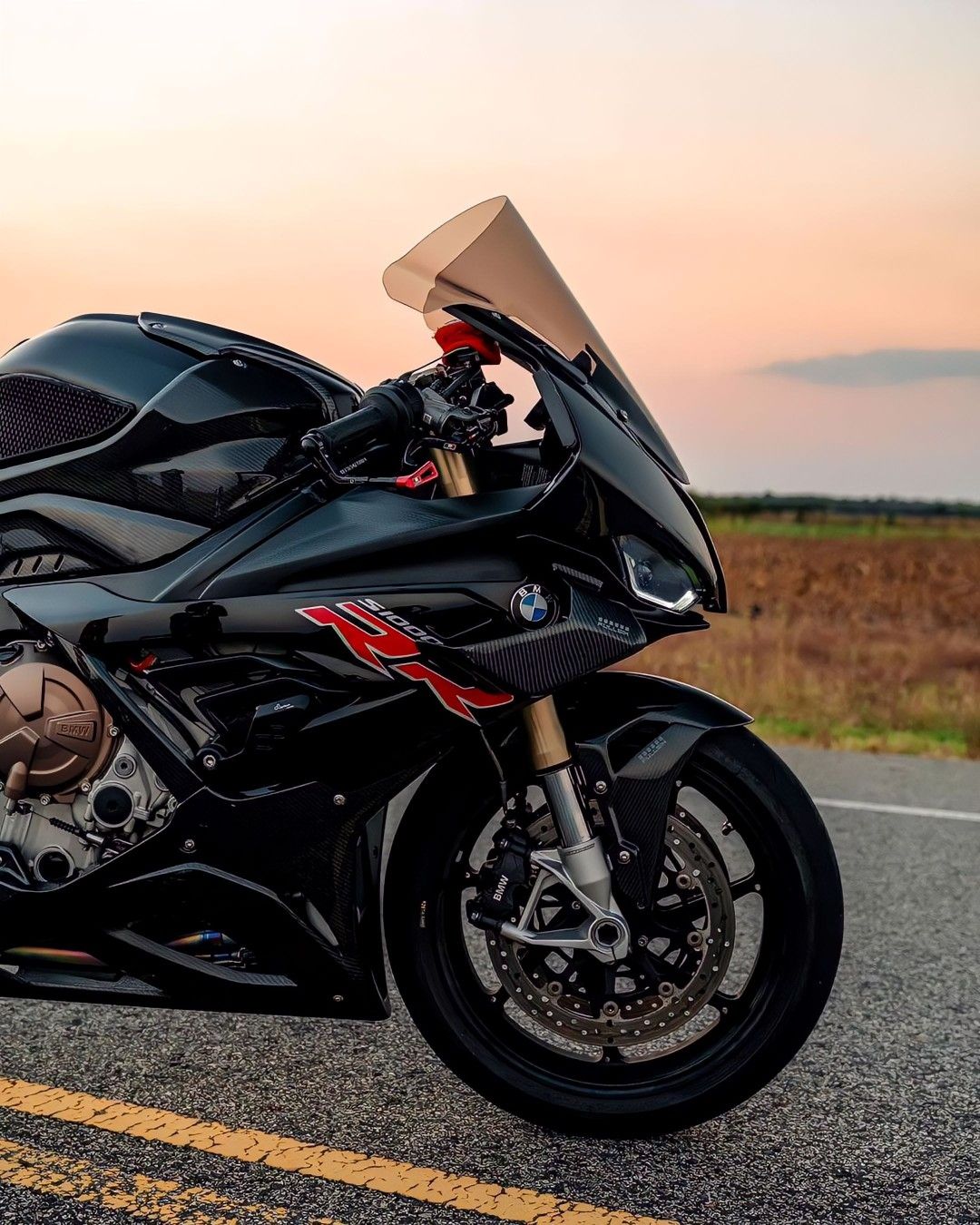 Sleek Design of BMW S1000RR