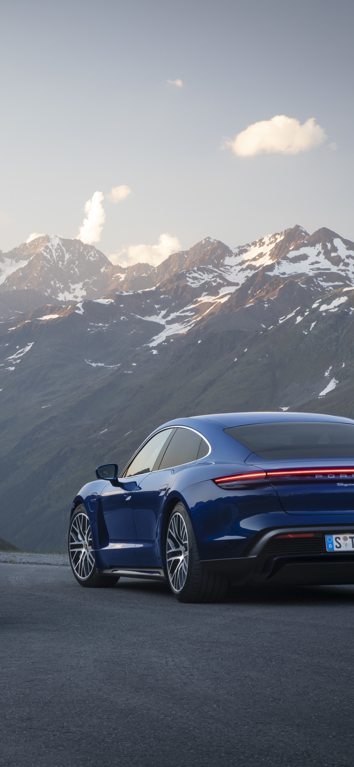 Download Porsche Taycan Turbo S